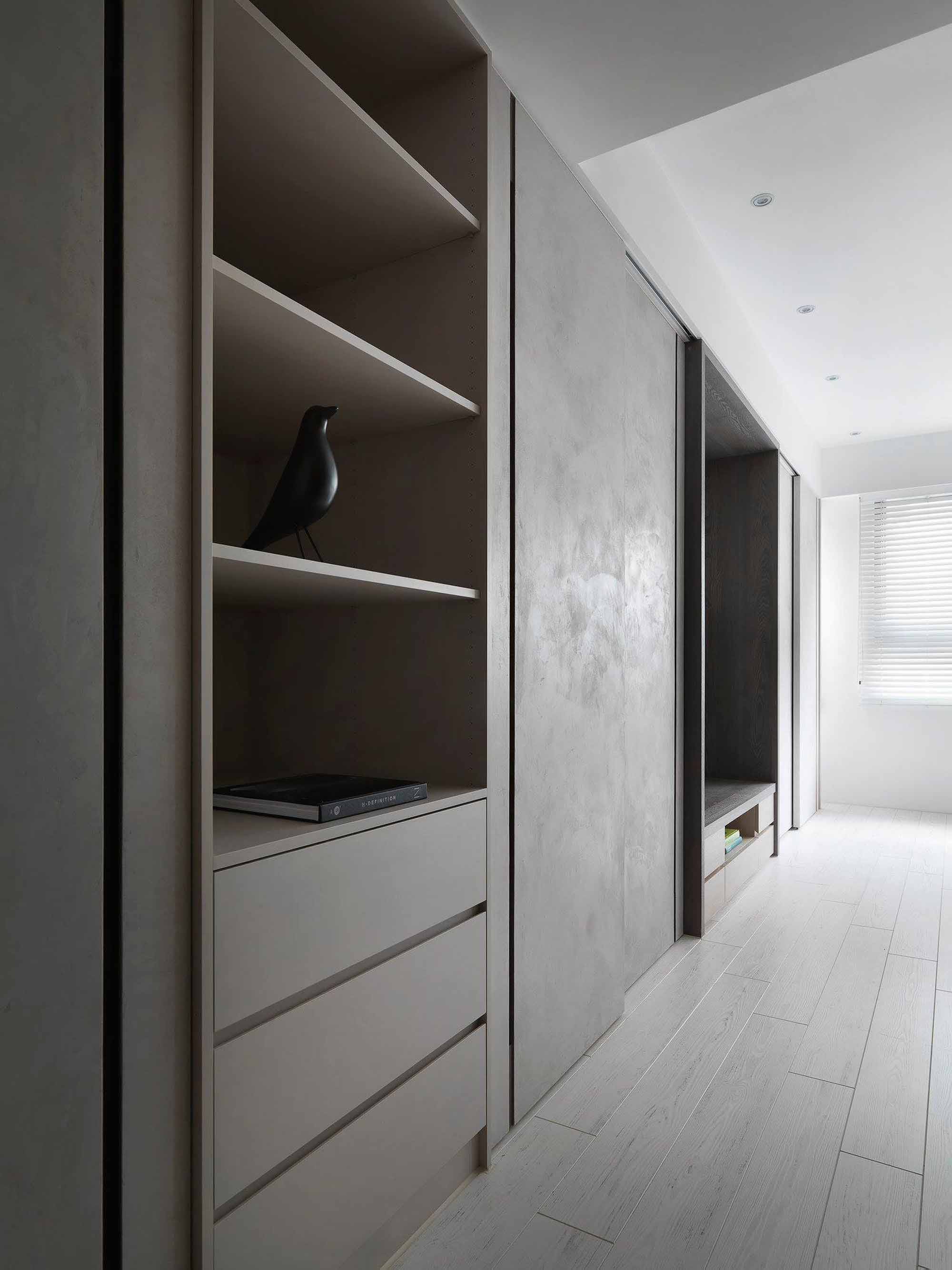 Diseño moderno y minimalista del pasillo en fuengirola